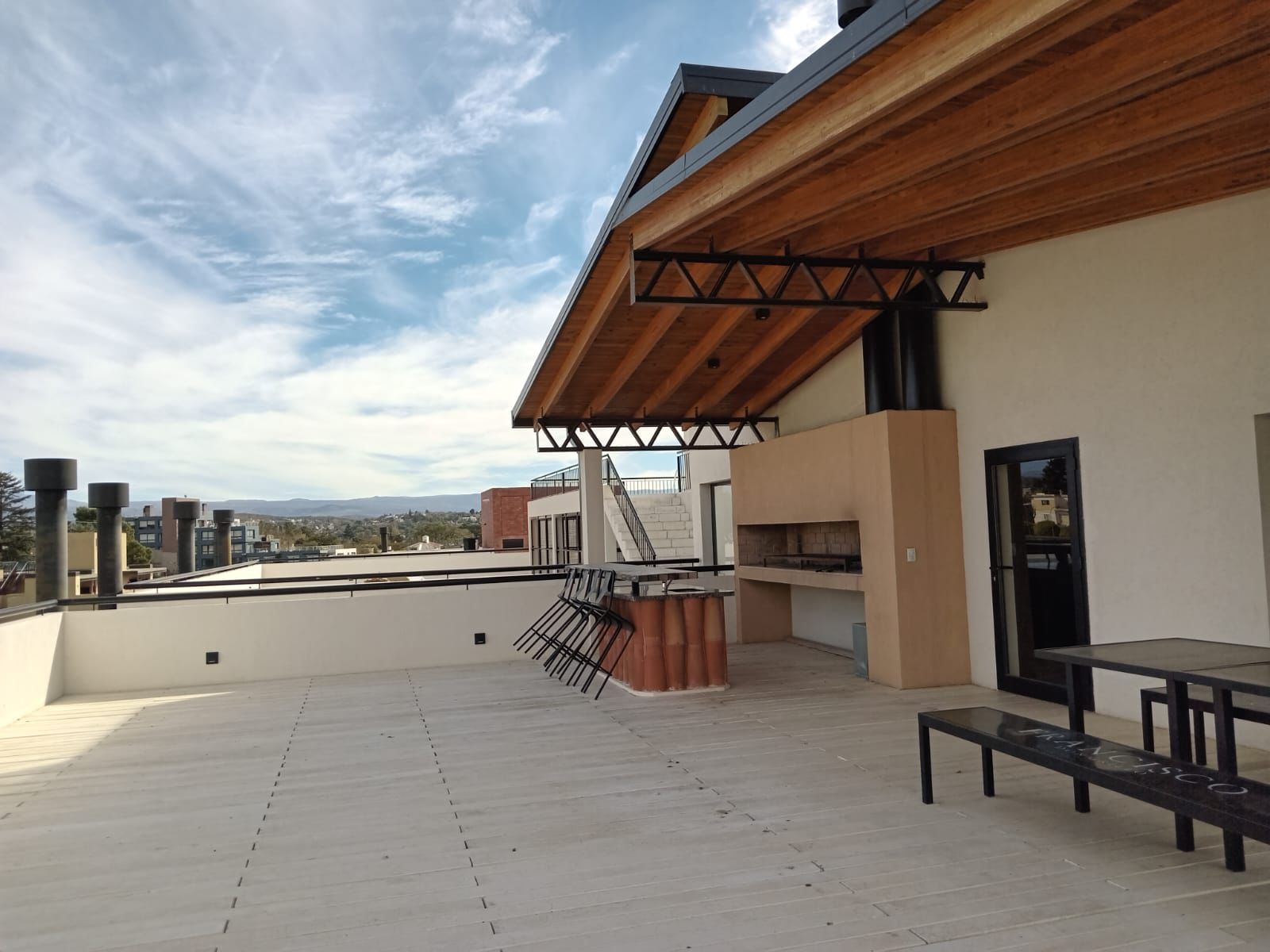 Dpto céntrico en venta - Villa Carlos Paz