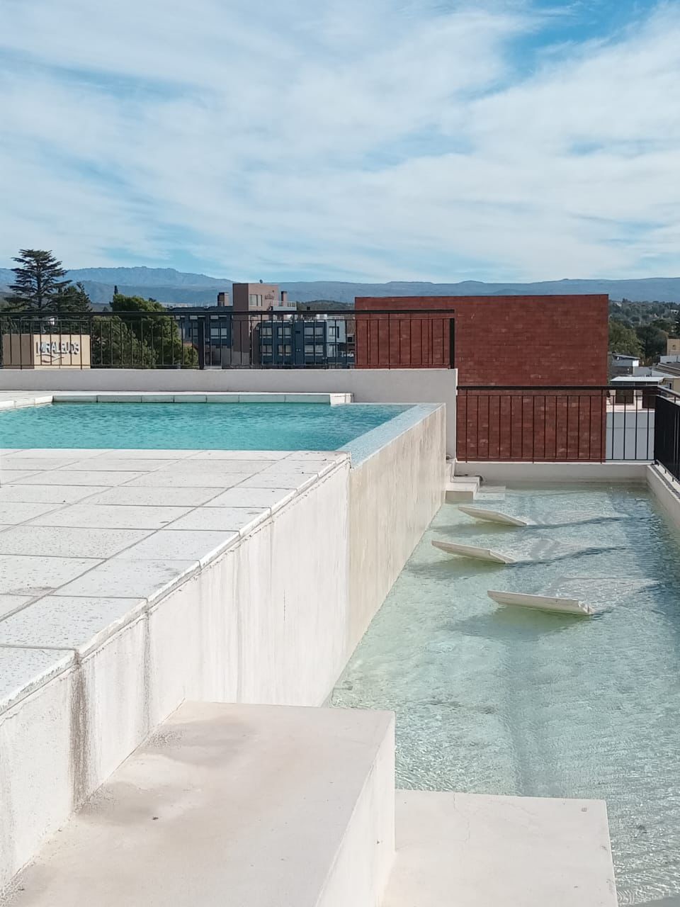 Dpto céntrico en venta - Villa Carlos Paz