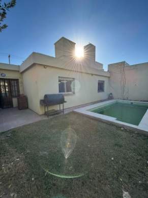 Casa 3 dorm ccochera B Ipona. Venta.