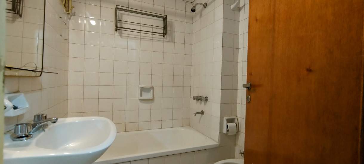 Alquiler Monoambiente  Frente, Piso 1  Buenos Aires 576, Nueva Córdoba