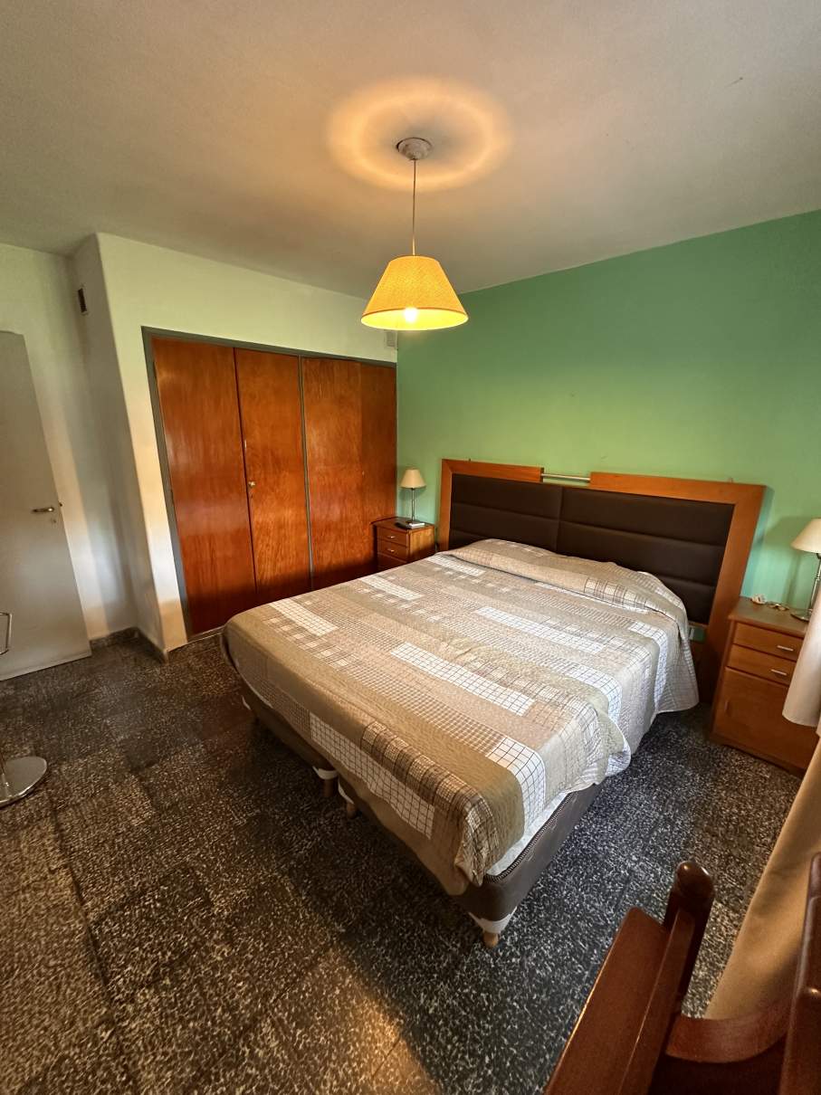 SE VENDE VENDE CASA 3 DORMITORIOS Zona Sur