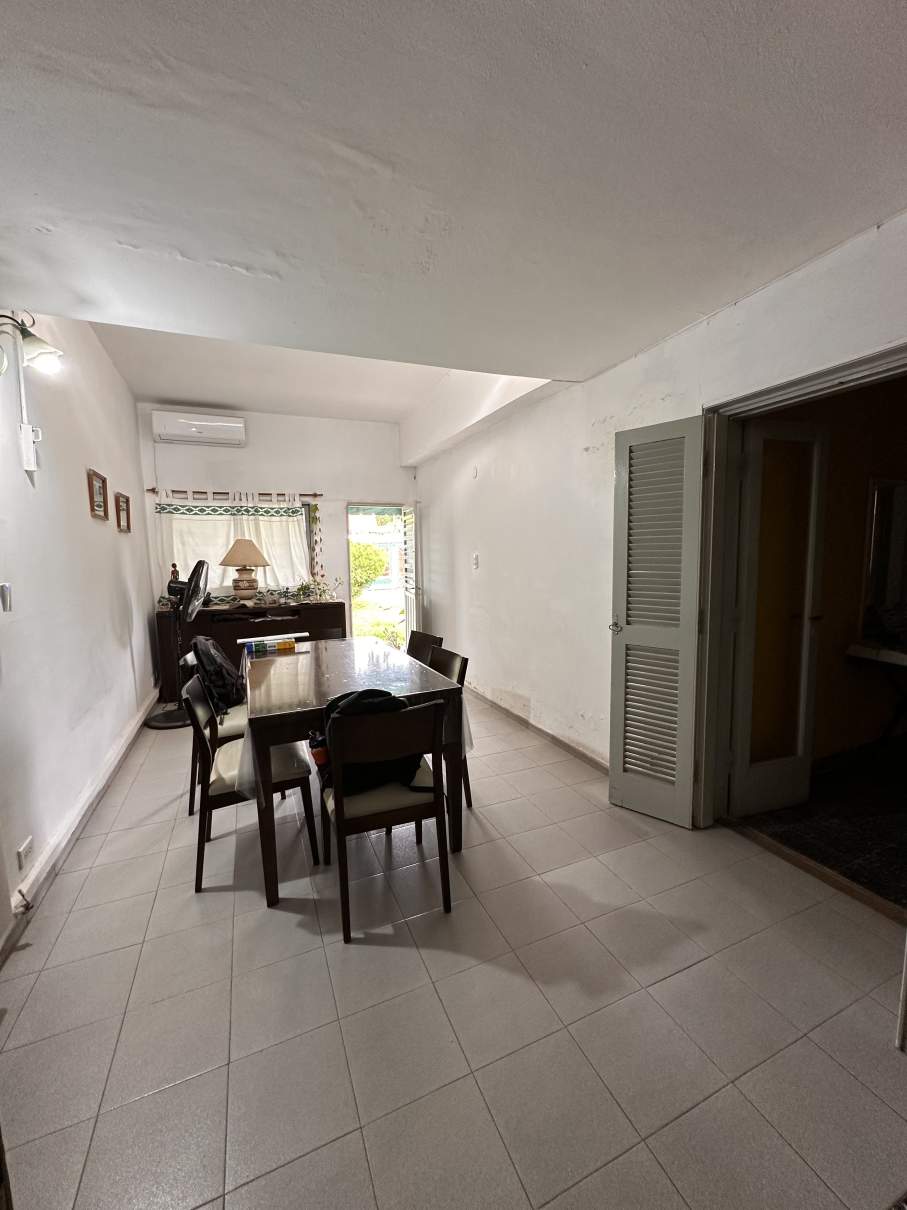 SE VENDE VENDE CASA 3 DORMITORIOS Zona Sur