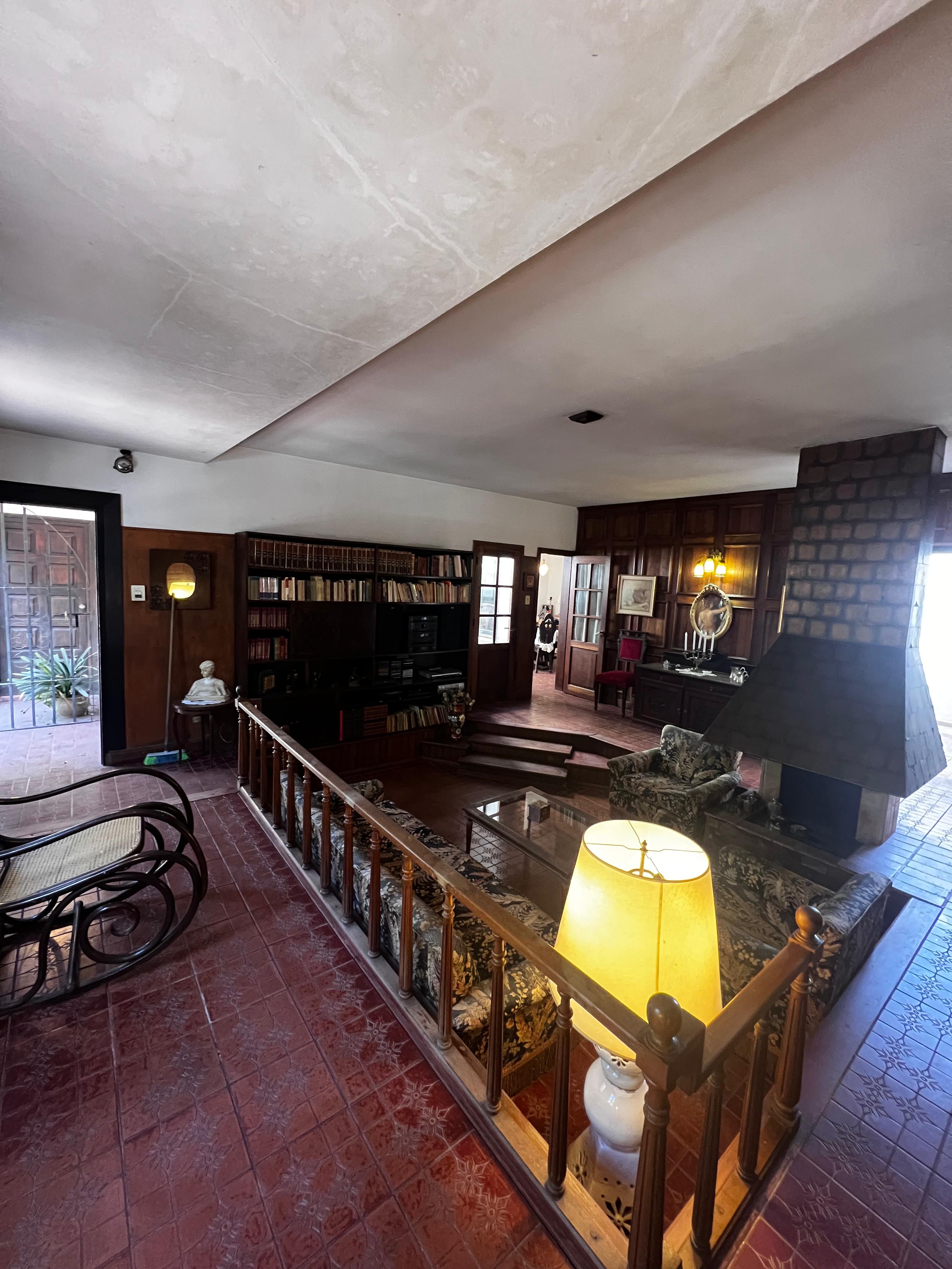 Casa de 3 dorm. en venta en Espora 214 a media cuadra de Duarte Quiros