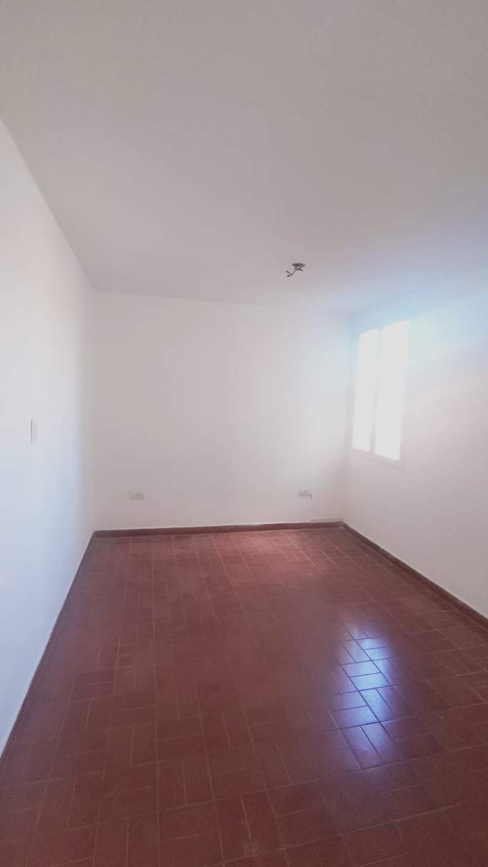 KENNEDY: RIMINI 833: DEPTO DE 2 DORMITORIOS A METROS DE AV. VALPARAISO