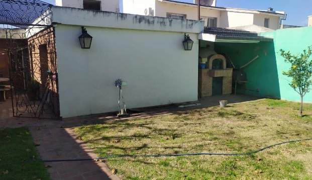 Casa 3 dorm ccochera, B Jardín. Venta.