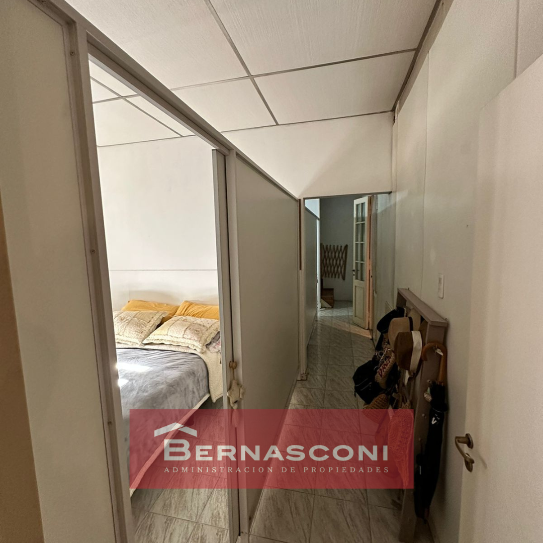 Propiedad Comercial en Esquina  Av. Alem al 700