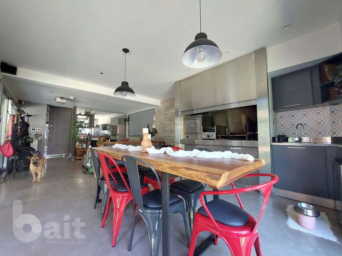 Alquiler casa totalmente amoblada en Santina NOrte 3 dormitorios con pieta y 4 baños