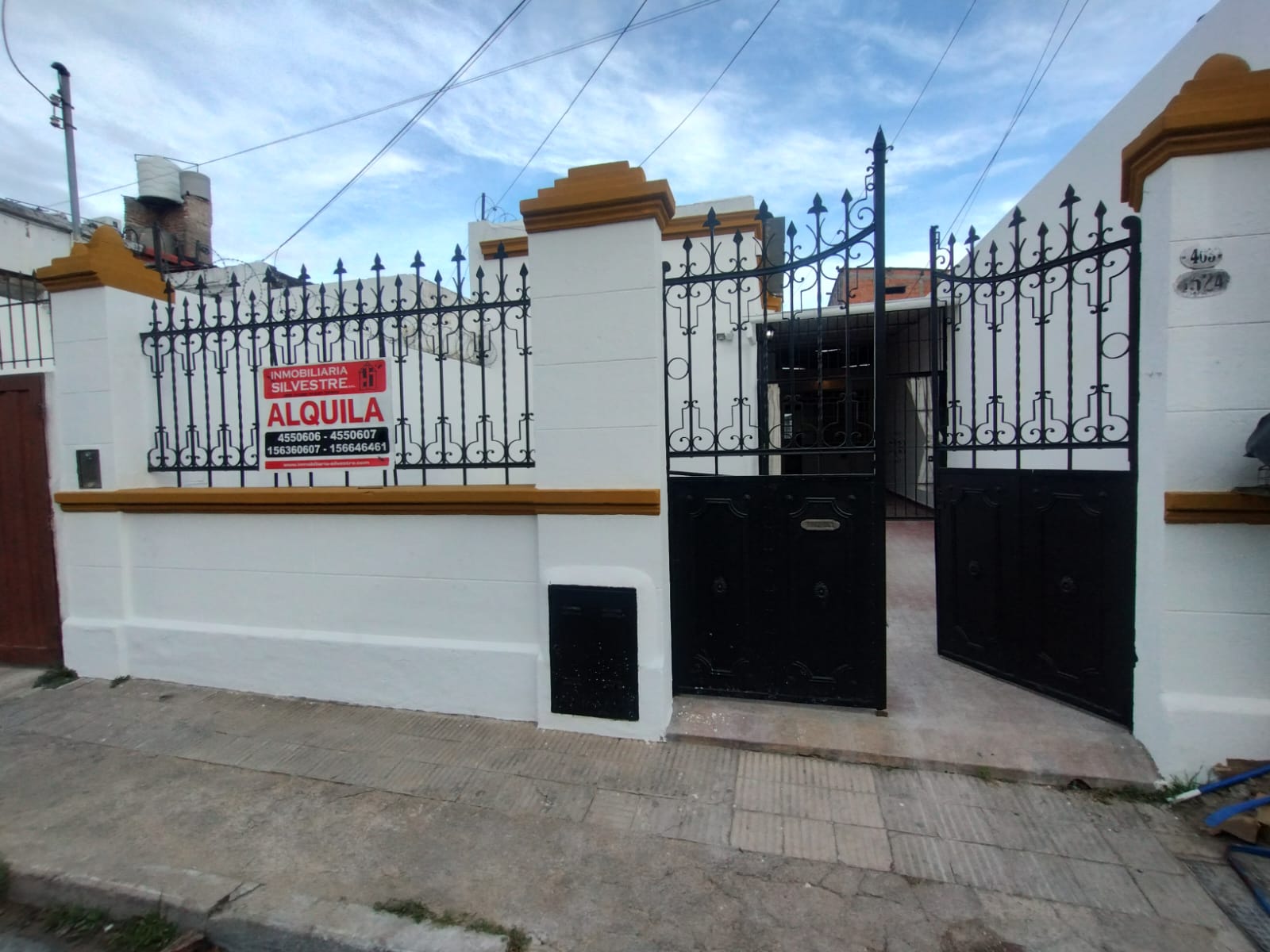 CASA EN ALQUILER EN B° SAN VICENTE