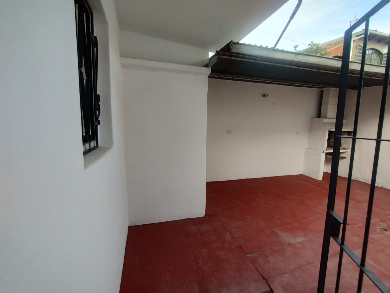 CASA EN ALQUILER EN B° SAN VICENTE
