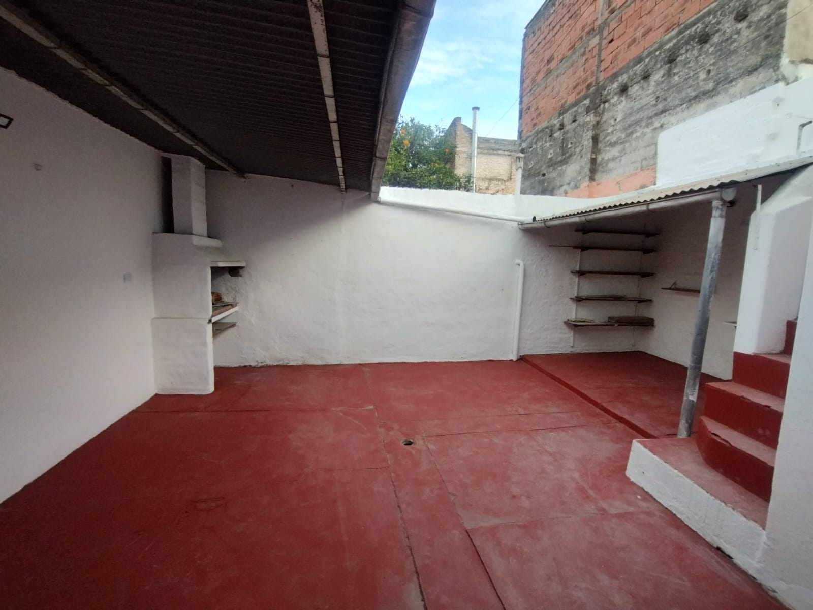 CASA EN ALQUILER EN B° SAN VICENTE