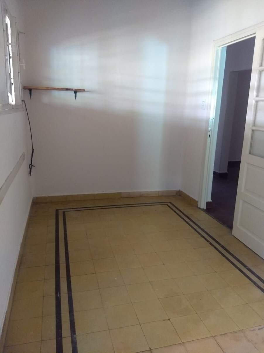 CASA EN ALQUILER DE DOS DORMITORIOS EN CALLE AVILA Y ZARATE 2222