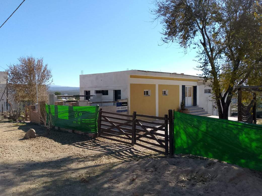 Alquilo Dpto de 2 Dorm. en Villa Parque Siquiman (Sierras de Cordoba)