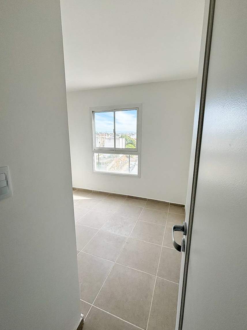 VENTA DEPTO A ESTRENAR - 2 DORM C BALCON - ALBERDI