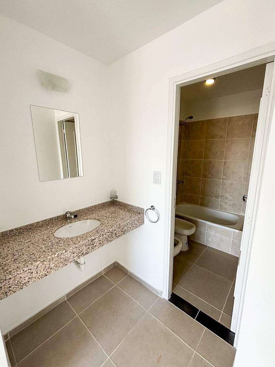 VENTA DEPTO A ESTRENAR - 2 DORM C BALCON - ALBERDI