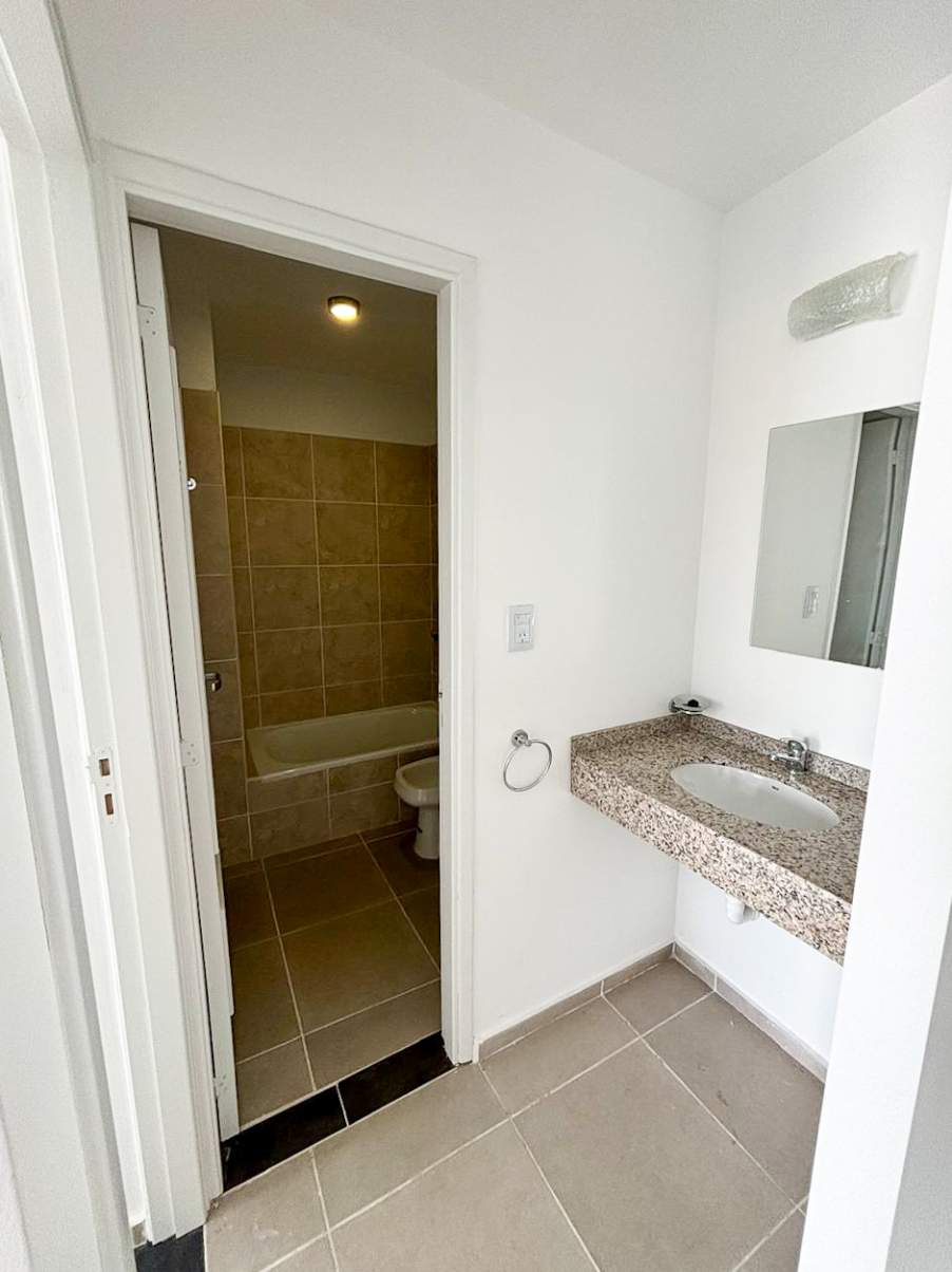 VENTA DEPTO A ESTRENAR - 1 DORM C BALCON - ALBERDI
