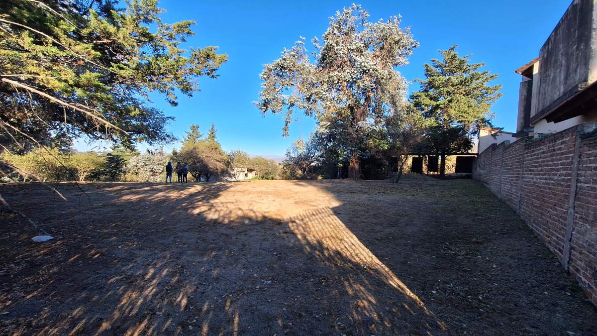 OPORTUNIDAD DE INVERSIÓN EN CARLOS PAZ  4 LOTES EN BARRIO VENTA VILLA DEL LAGO