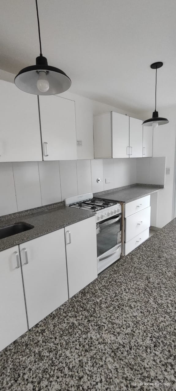 Nueva Cba - Av Pueyrredon 290 - Depto en alquiler amoblado - 1d1b Amplio Balcón terraza!!