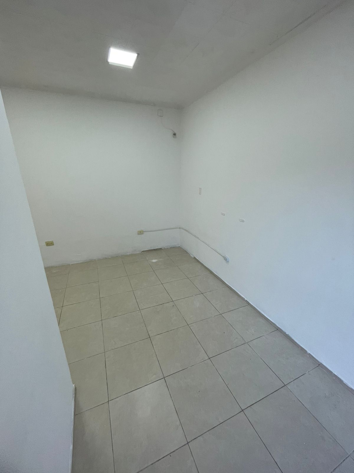 ALQUILER LOCAL COMERCIAL - B Gral. Bustos prox a Av. Juan B. Justo