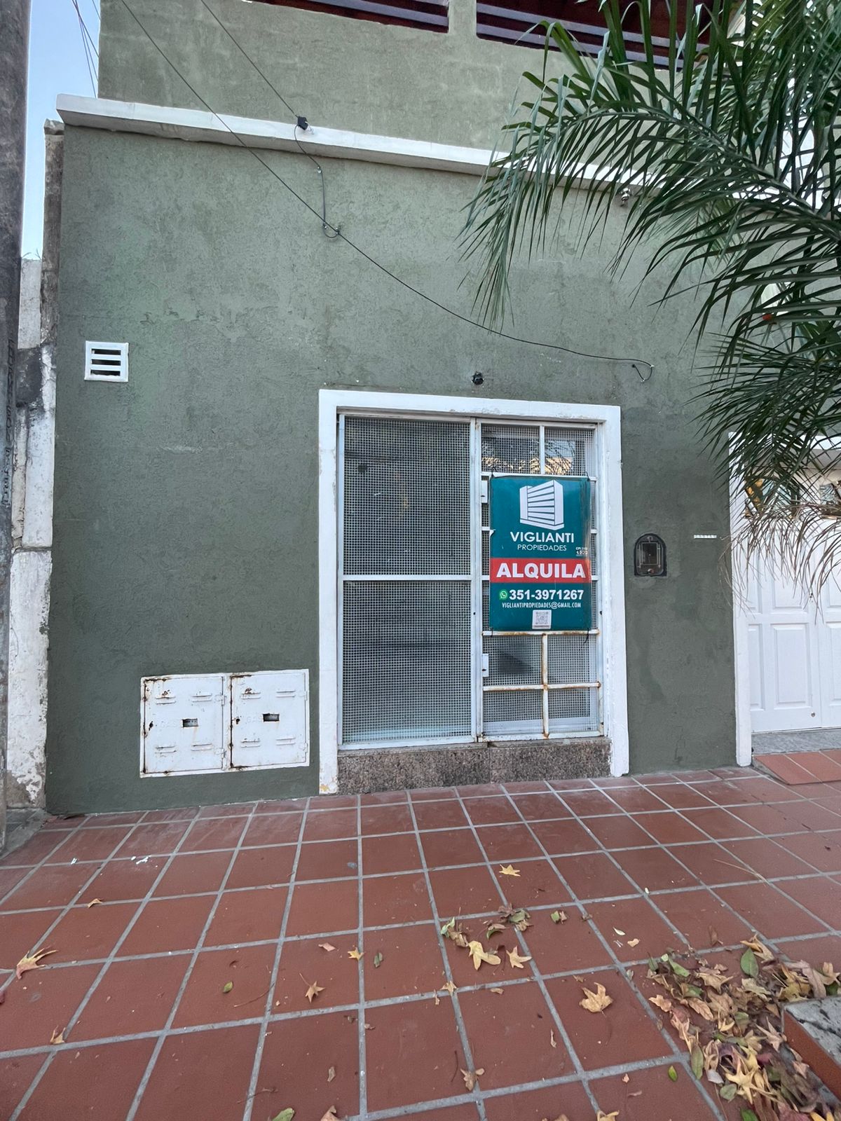 ALQUILER LOCAL COMERCIAL - B Gral. Bustos prox a Av. Juan B. Justo