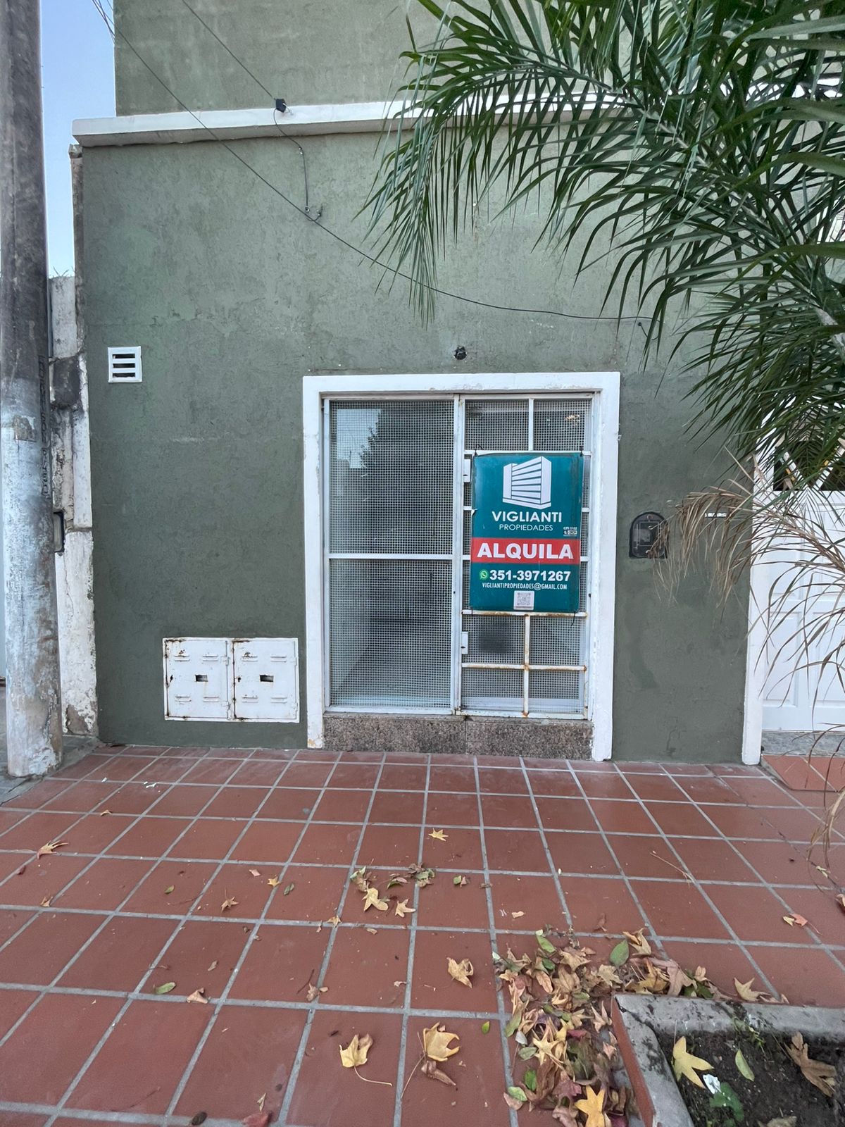 ALQUILER LOCAL COMERCIAL - B Gral. Bustos prox a Av. Juan B. Justo