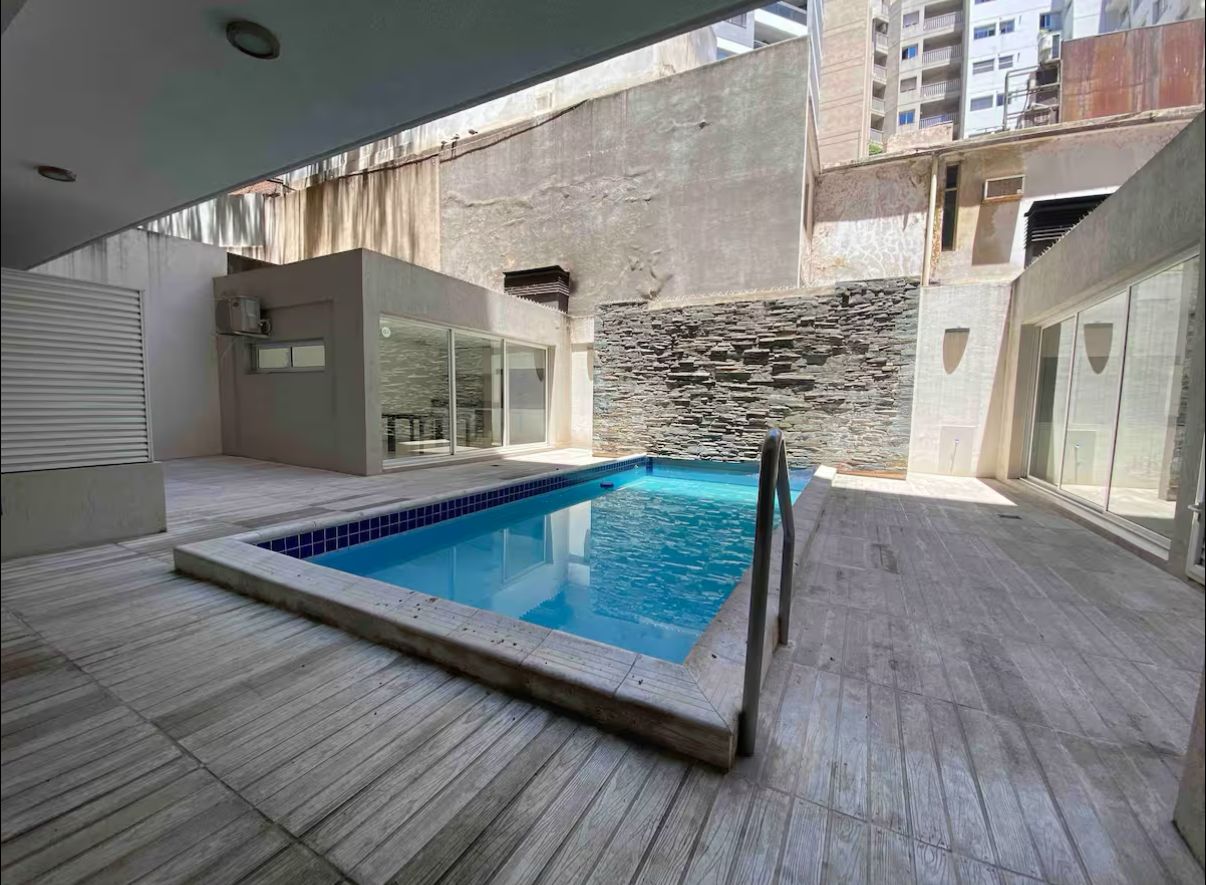 Excelente inmueble en nueva cordoba, dos dormitorios con balcon terraza ideal para vivirlo