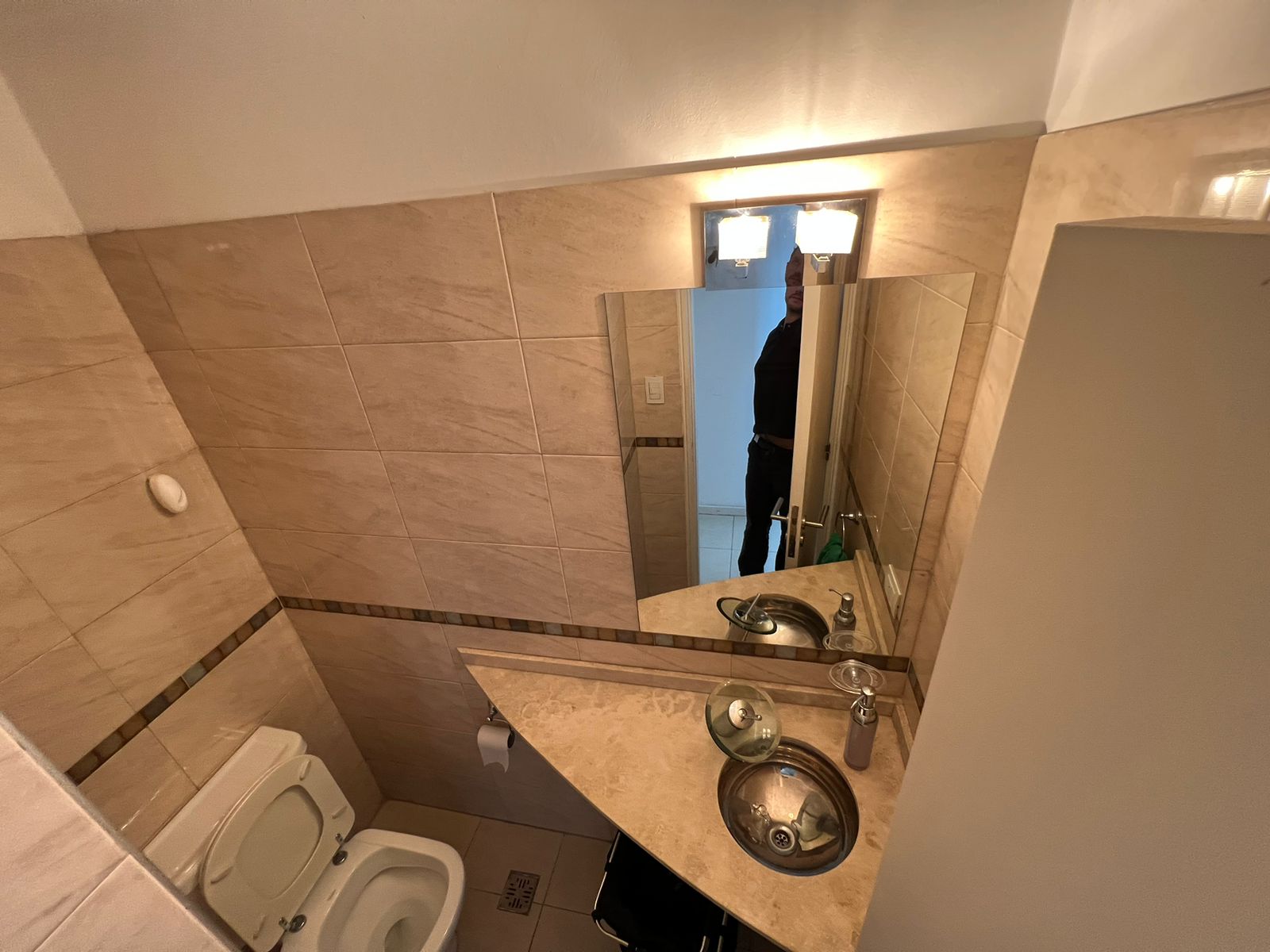 Excelente inmueble en nueva cordoba, dos dormitorios con balcon terraza ideal para vivirlo