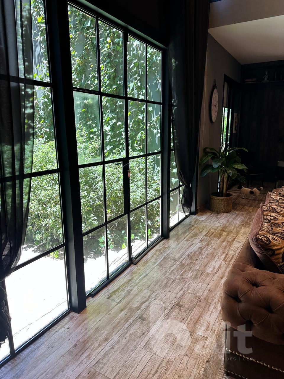 Venta casa Santina Norte, Valle Escondido, 4 dormitorios, escritorio y 5 baños.