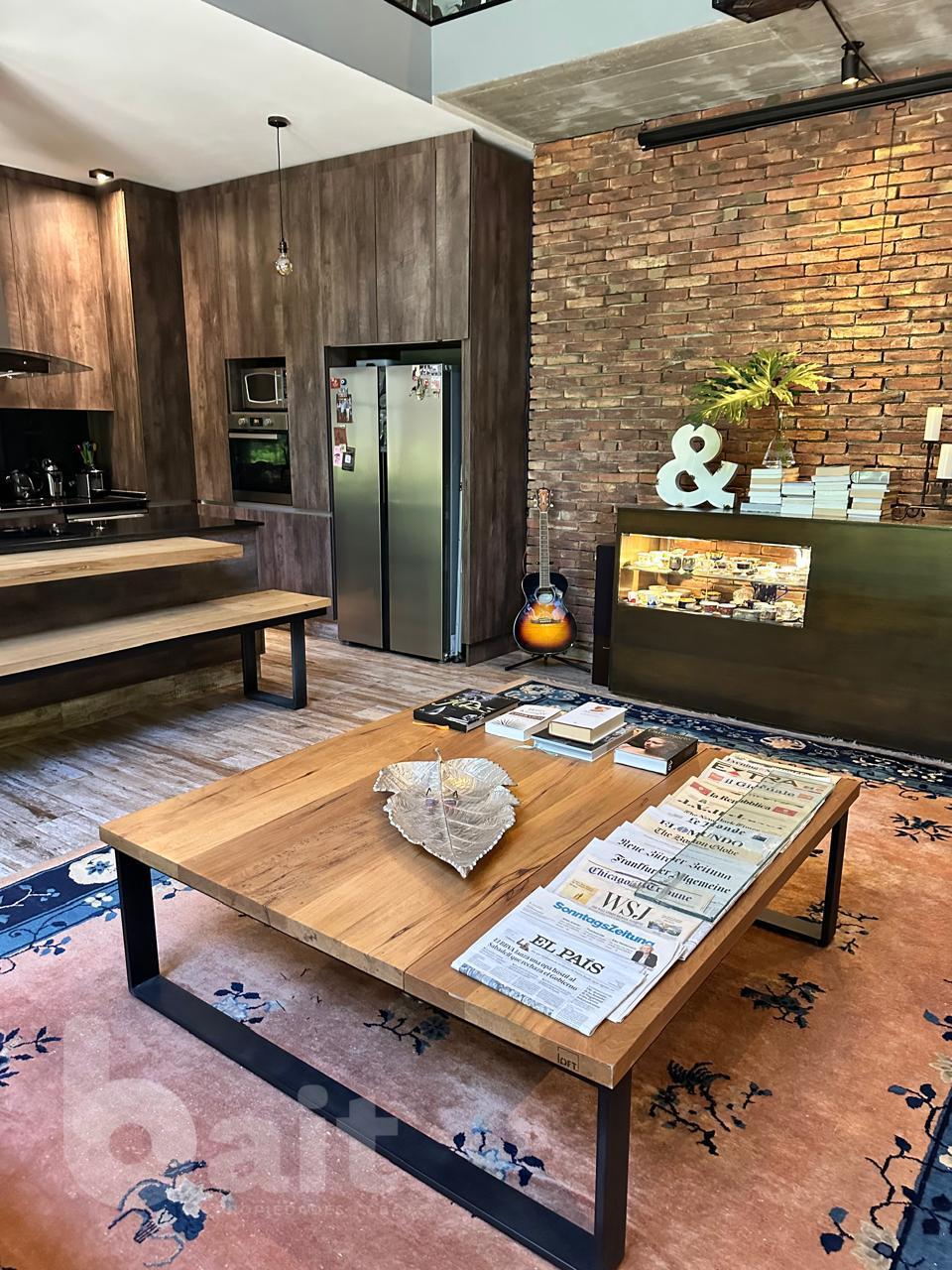 Venta casa Santina Norte, Valle Escondido, 4 dormitorios, escritorio y 5 baños.