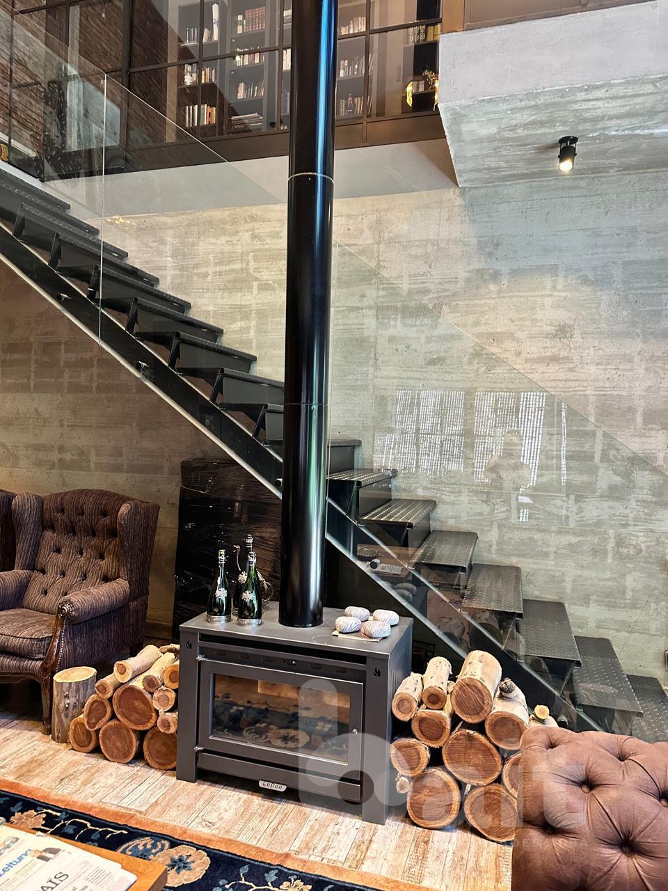 Venta casa Santina Norte, Valle Escondido, 4 dormitorios, escritorio y 5 baños.