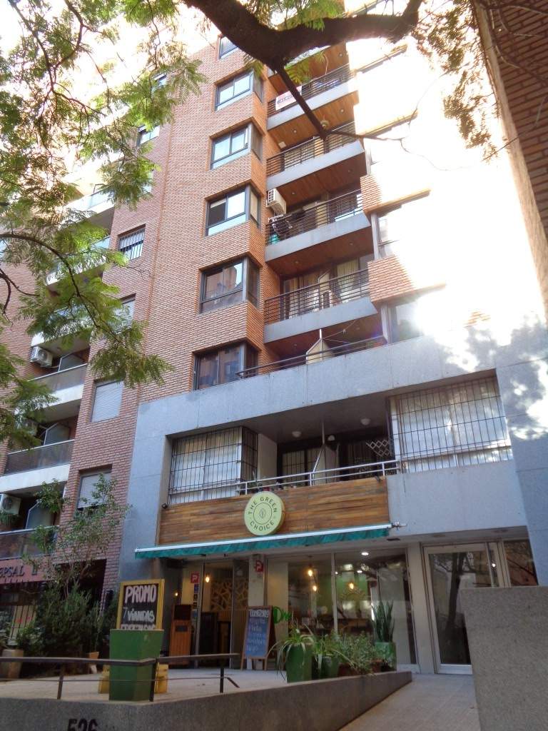 Barrio Nueva Córdoba - Departamento Externo de Categoría de 1 Dormitorio, Amplio y Luminoso con Balcón y Excelente Vista