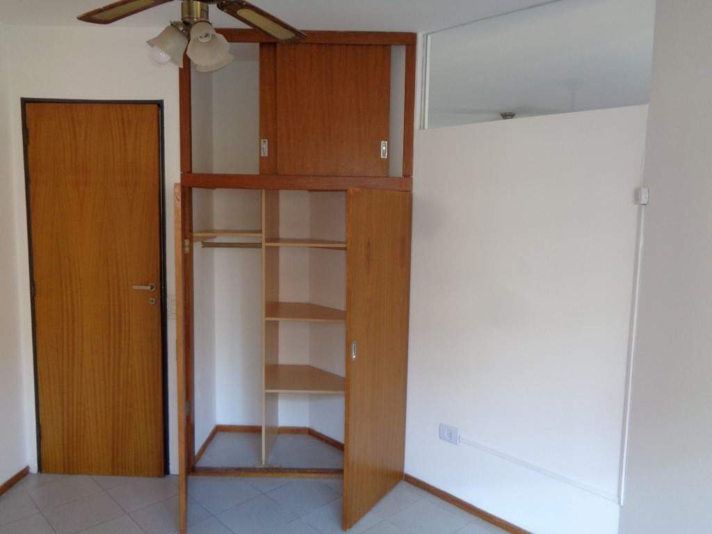 Barrio Nueva Córdoba - Departamento Externo de Categoría de 1 Dormitorio, Amplio y Luminoso con Balcón y Excelente Vista