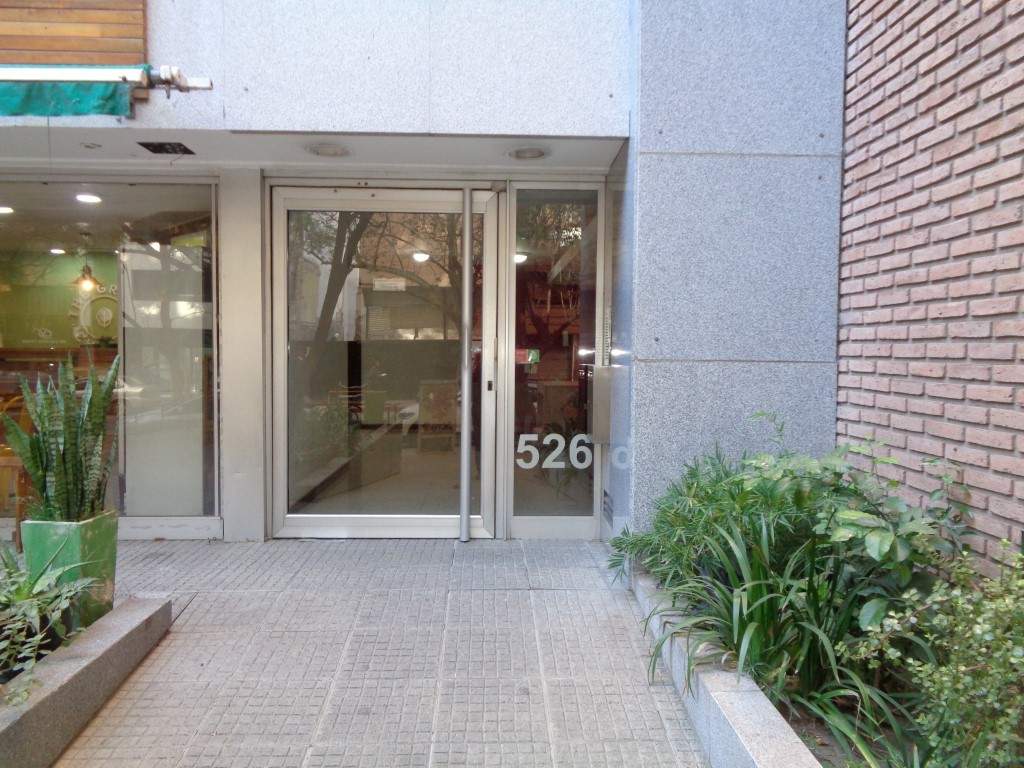 Barrio Nueva Córdoba - Departamento Externo de Categoría de 1 Dormitorio, Amplio y Luminoso con Balcón y Excelente Vista