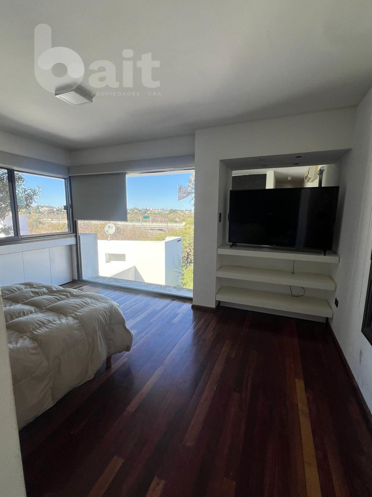 Venta casa en housing con seguridad de 4 dormitorios en Villa Belgrano