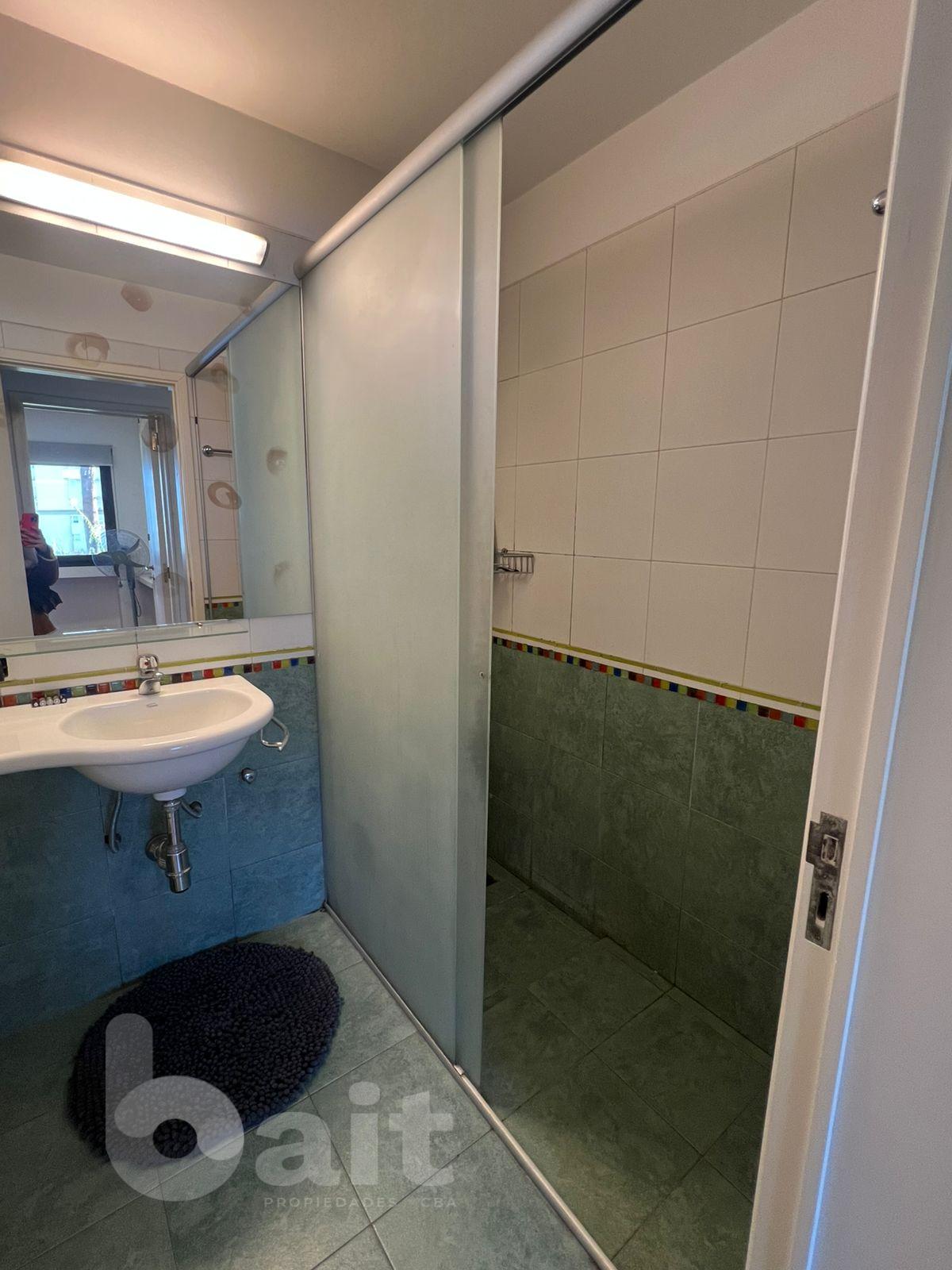 Venta casa en housing con seguridad de 4 dormitorios en Villa Belgrano