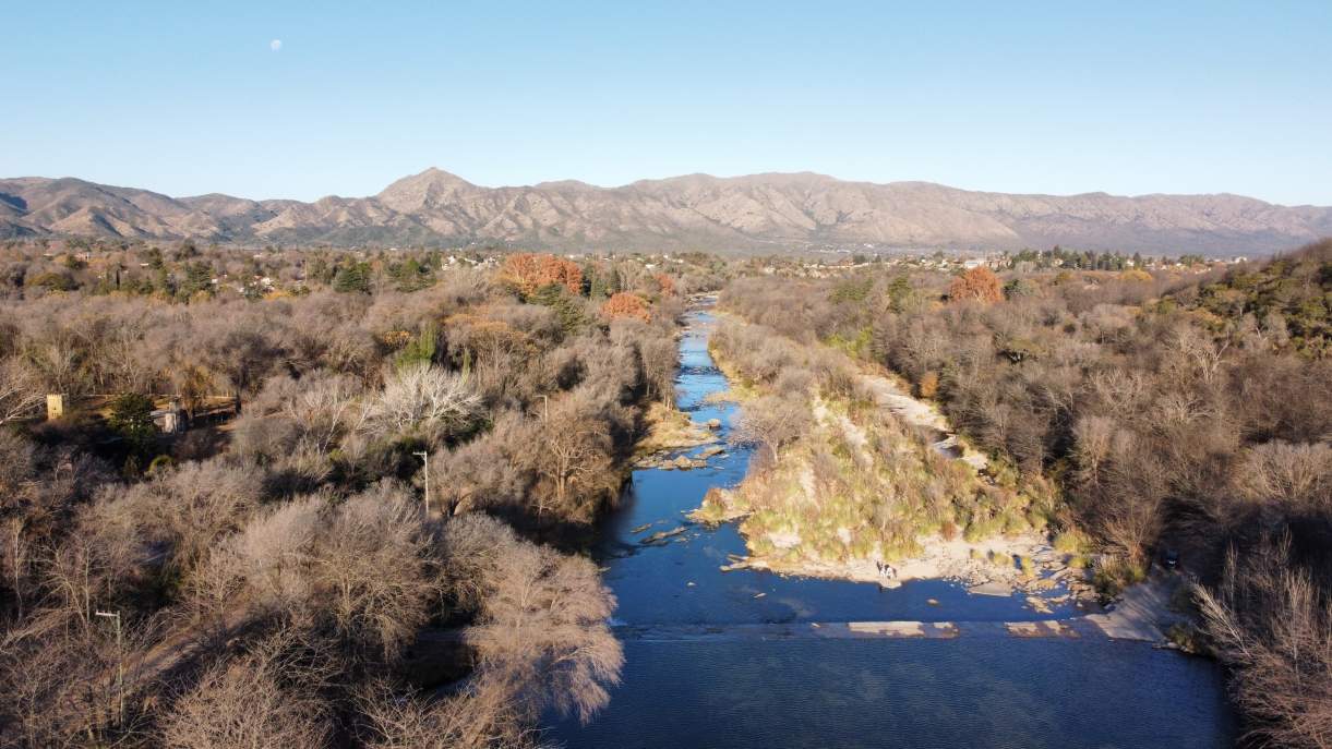 Se Vende Casa Quinta en B° Las Tunas, 6 Ha -  Cosquin, Córdoba