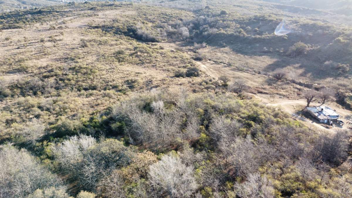 Se Vende Casa Quinta en B° Las Tunas, 6 Ha -  Destacado entorno Natural junto al Río Cosquín. Vista 