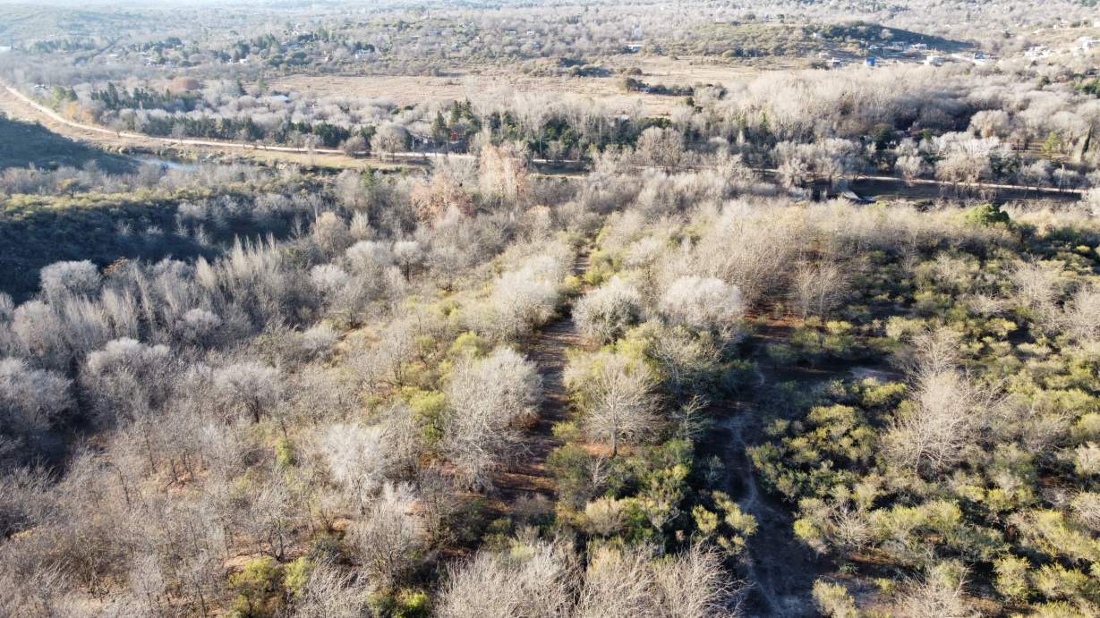 Se Vende Casa Quinta en B° Las Tunas, 6 Ha -  Destacado entorno Natural junto al Río Cosquín. Vista 