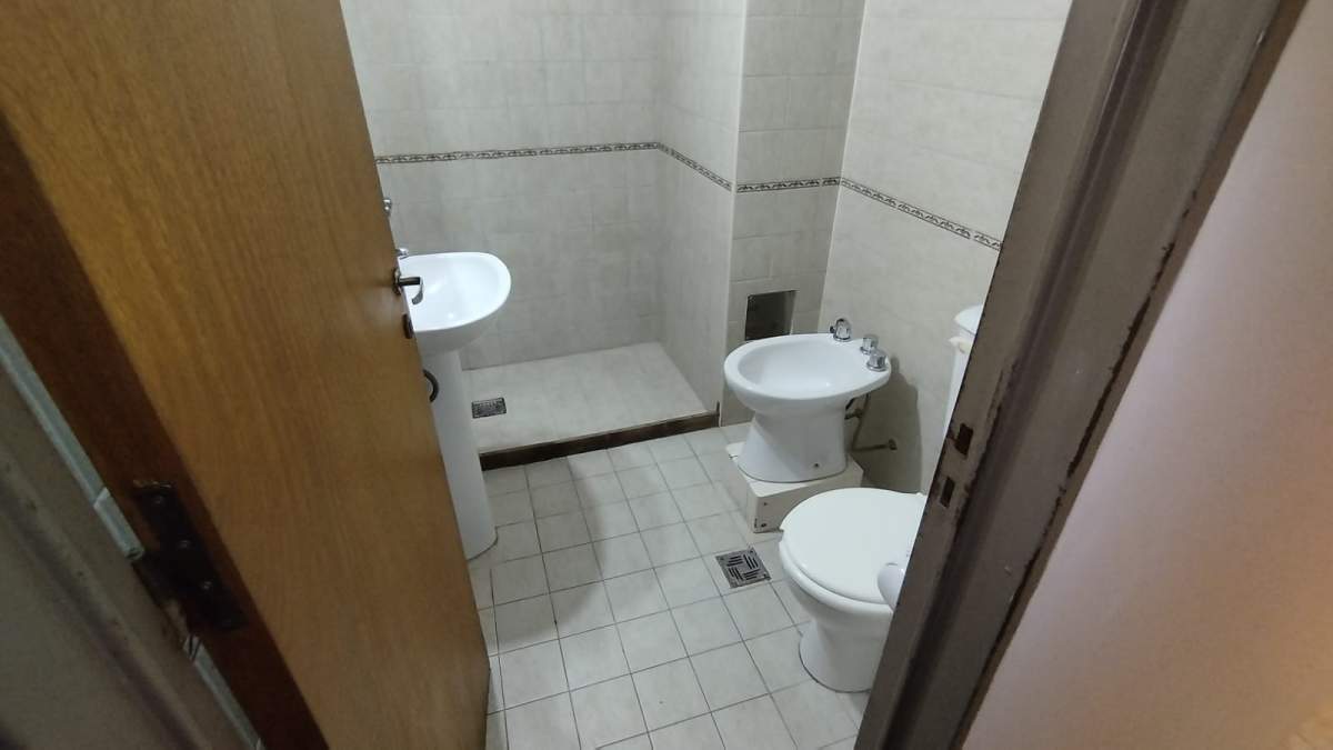 Alquilo Dpto. 2 Dor.  Patio- B Pueyrredon