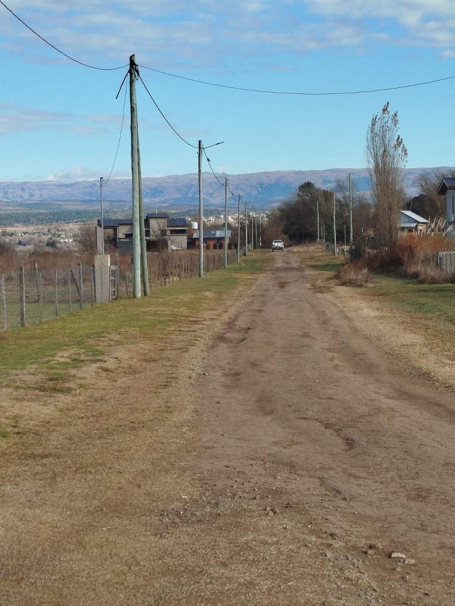 VENDO CASA EN LOS REARTES - SIERRAS DE CORDOBA