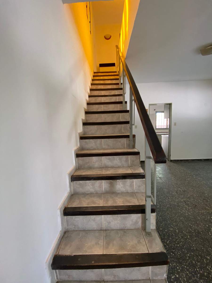 VENDO CASA EN ALTA GRACIA - B CAMARA