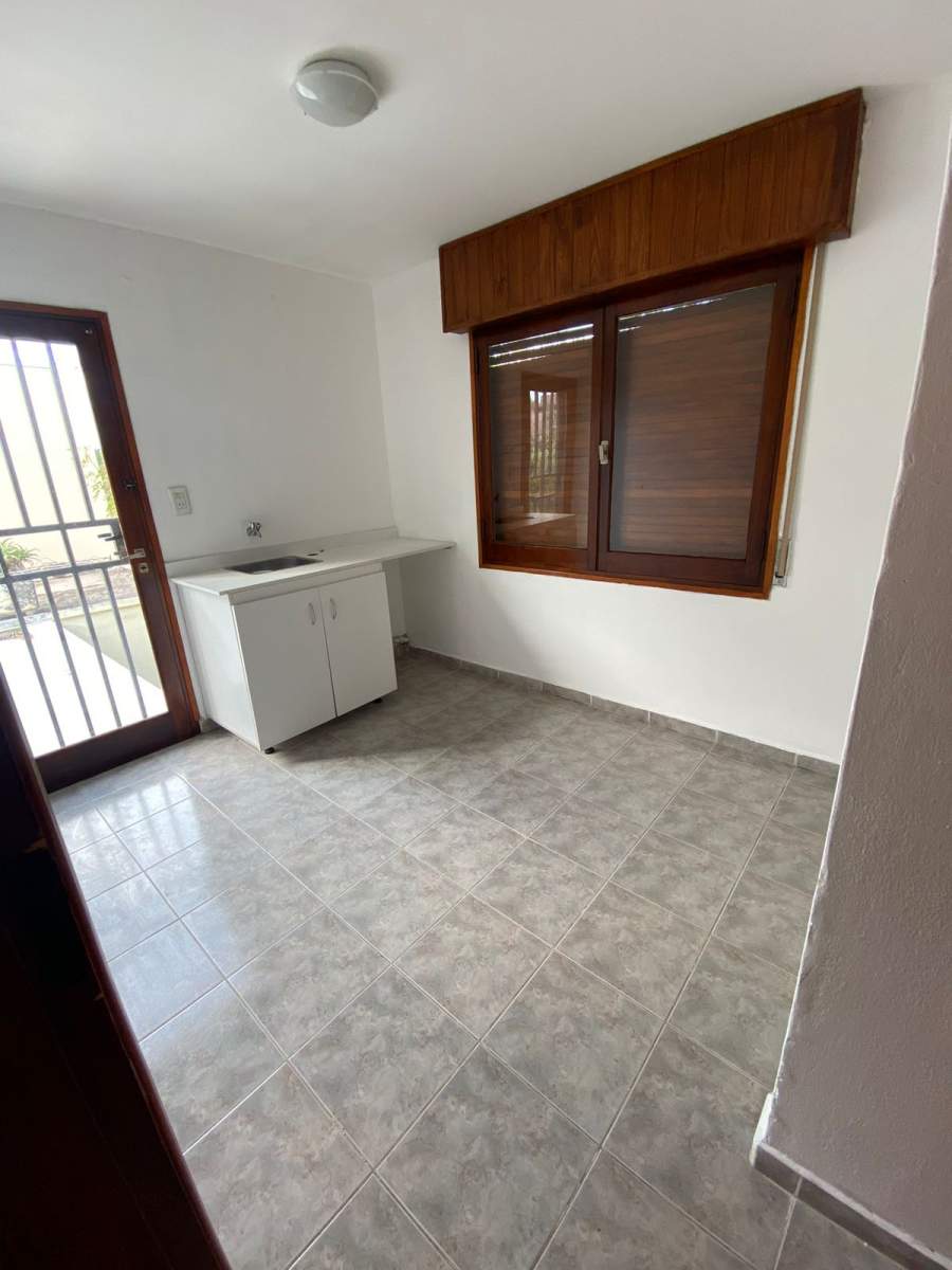 VENDO CASA EN ALTA GRACIA - B CAMARA