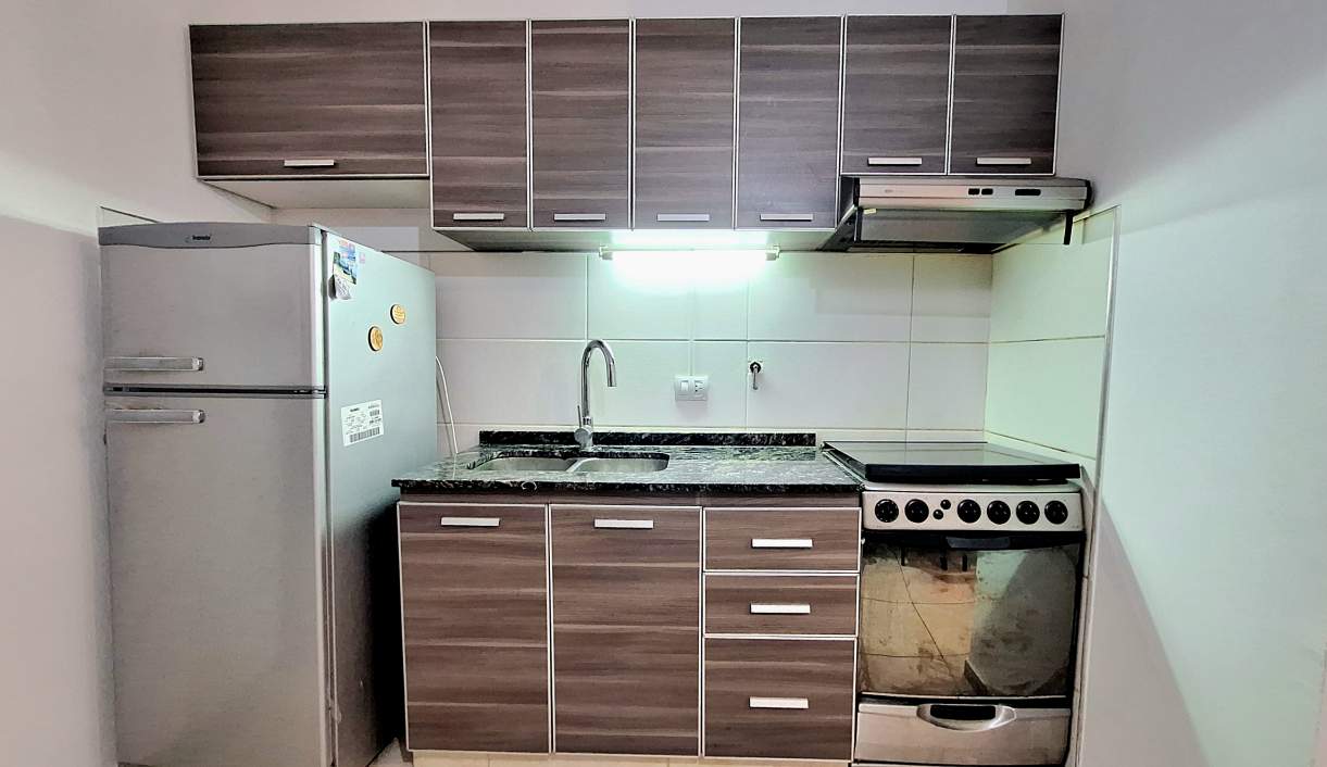 SE VENDE DEPTO 1 DORMITORIO CON COCHERA CENTRICO VILLA CARLOS PAZ