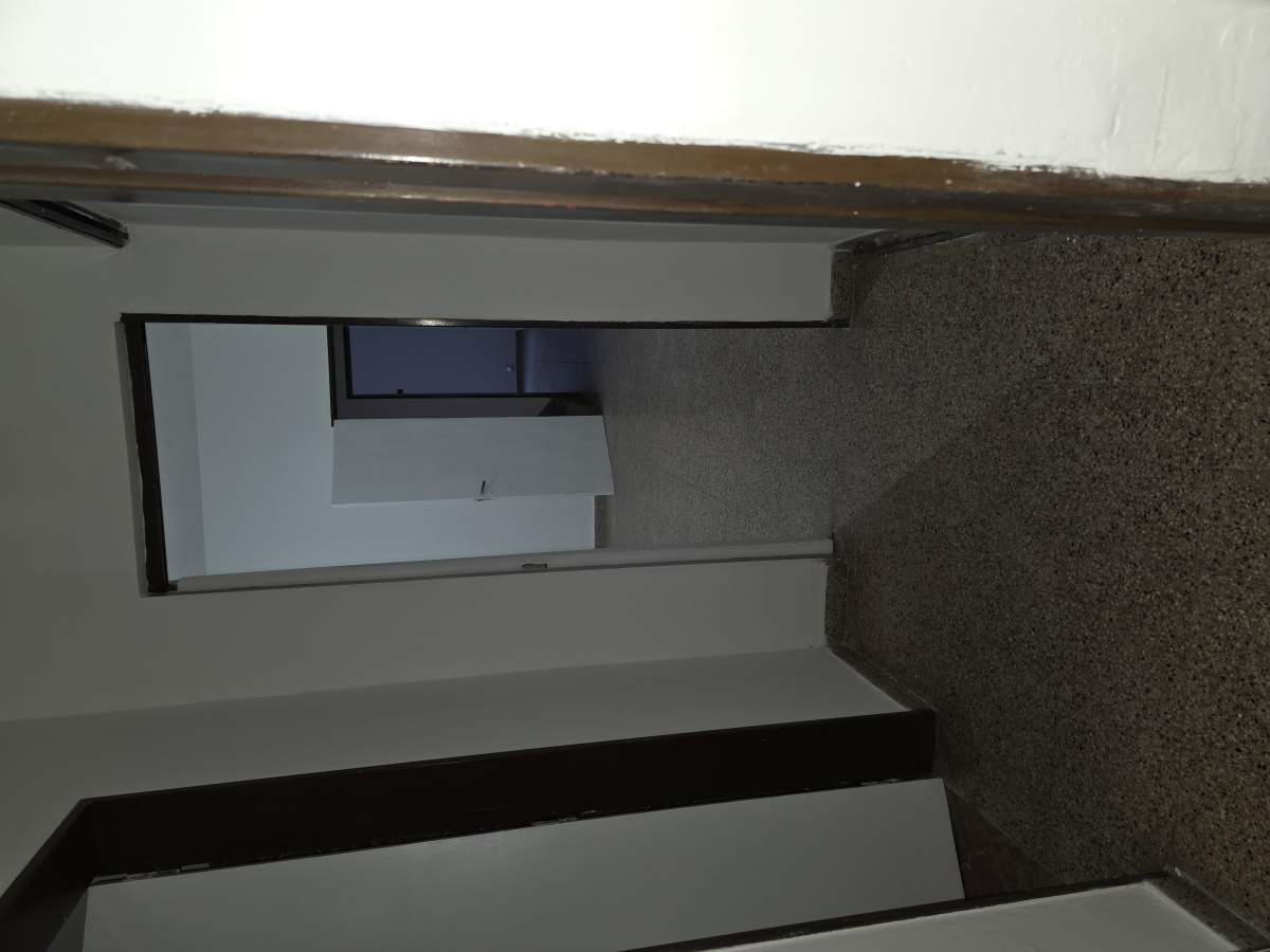 CASA GRANDE EN VENTA 3 DORMITORIOS CON LOCAL AL FRENTE (INVERSORES ATENTO)