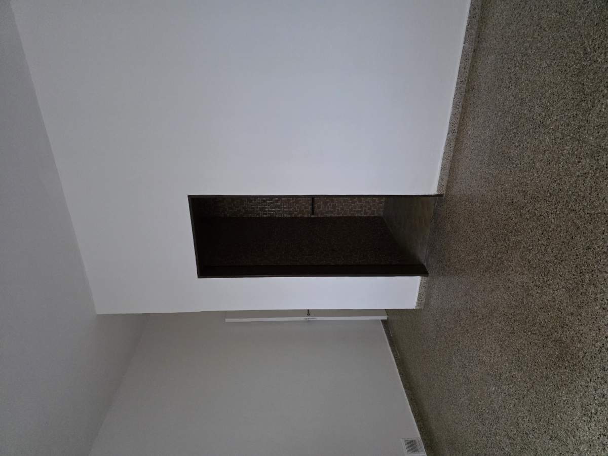 CASA GRANDE EN VENTA 3 DORMITORIOS CON LOCAL AL FRENTE (INVERSORES ATENTO)