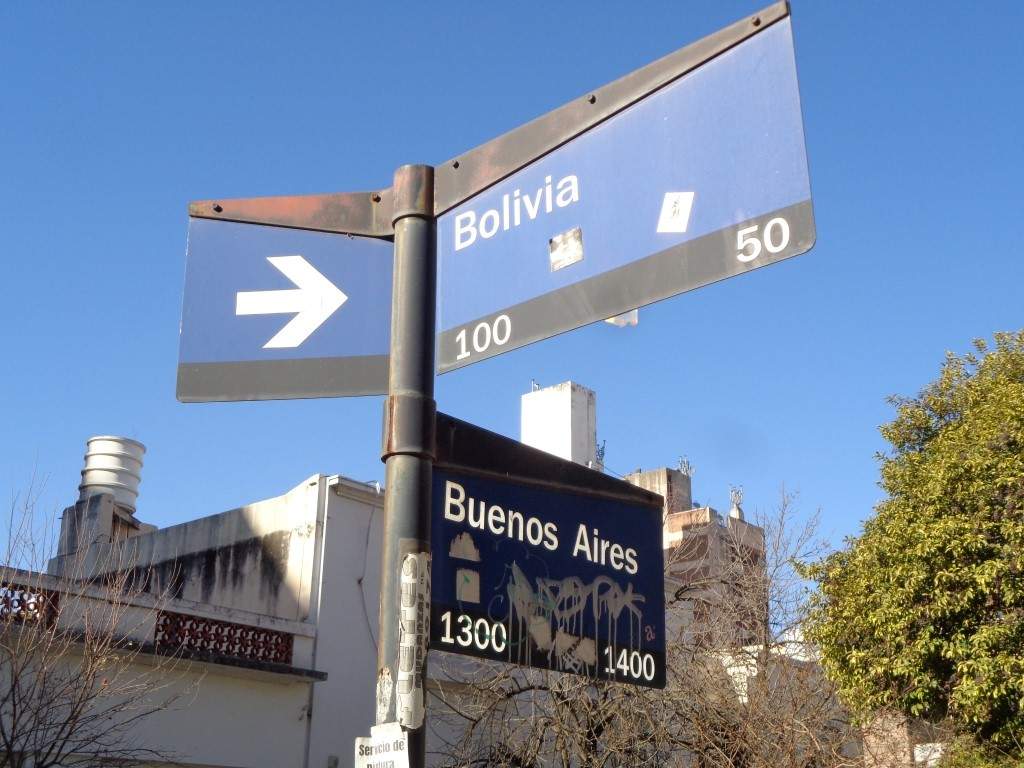 Barrio Nueva Córdoba - Departamento Semipiso de Categoría de 2 Dormitorios, Amplio y Luminoso con Cocina Equipada y Baño con bañera