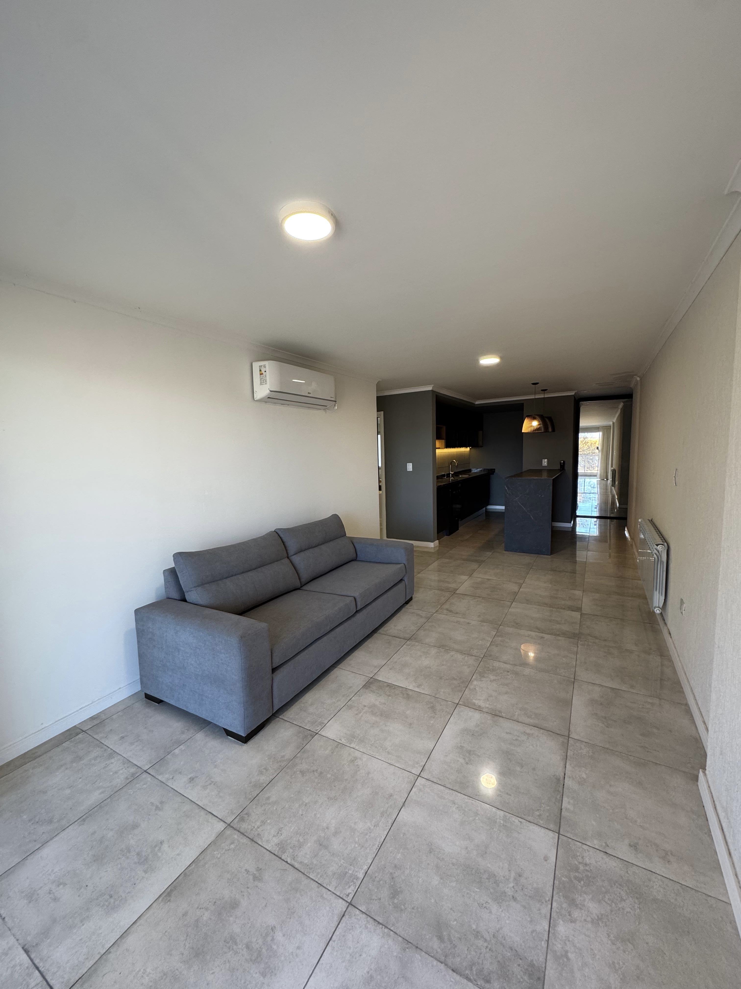 ALQUILER ANUAL EN VILLA CARLOS PAZ - DEPARTAMENTO NUEVO DE 2 DORMITORIOS SOBRE LA COSTANERA. - Stefano V.