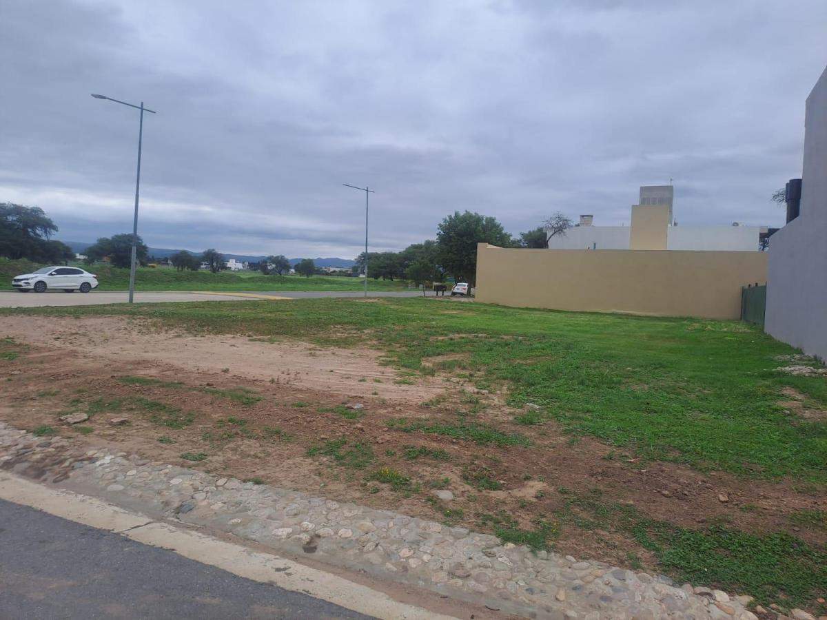 OPORTUNIDAD REAL EN SIETE SOLES - LOTE 600m EN ALQARIAS I