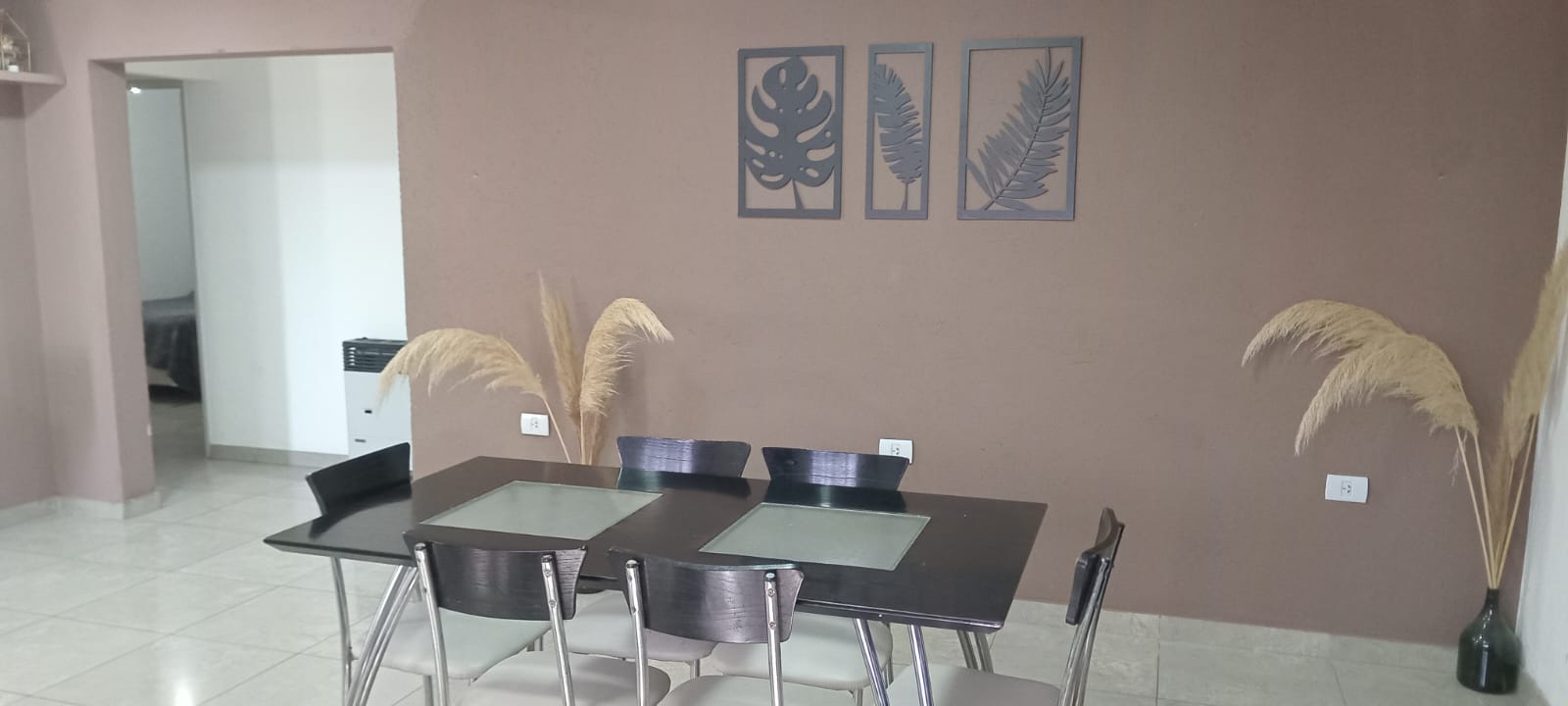 OPORTUNIDAD EN SANTA ISABEL I -  CASA PRINCIPAL 2 DORM. C PILETA  - 2 DPTO DE 1 DORM CADA UNO  GALPÓN