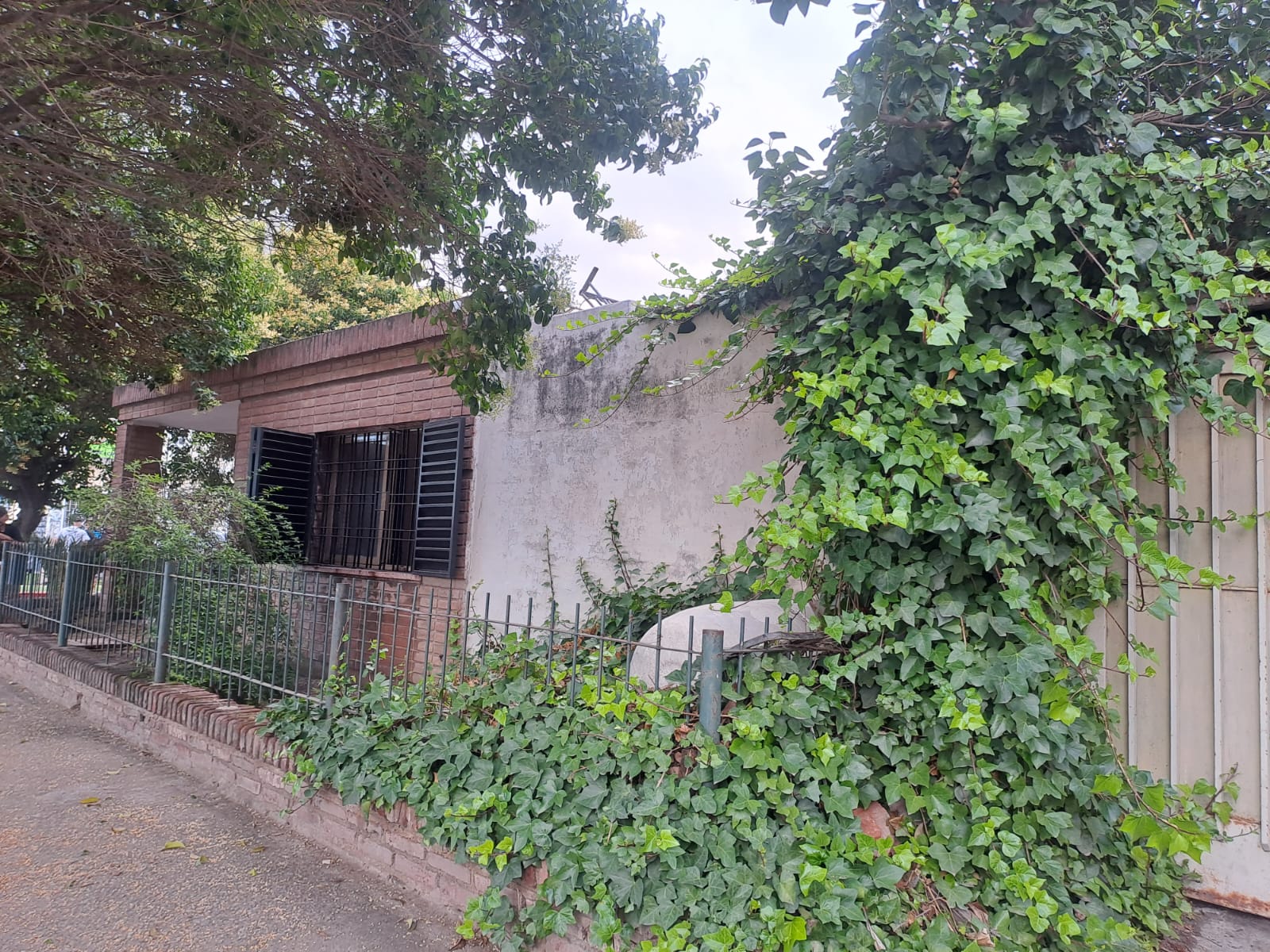 OPORTUNIDAD EN BARRIO LOS OLMOS !! VENTA EN BLOQUE CON ESCRITURA
