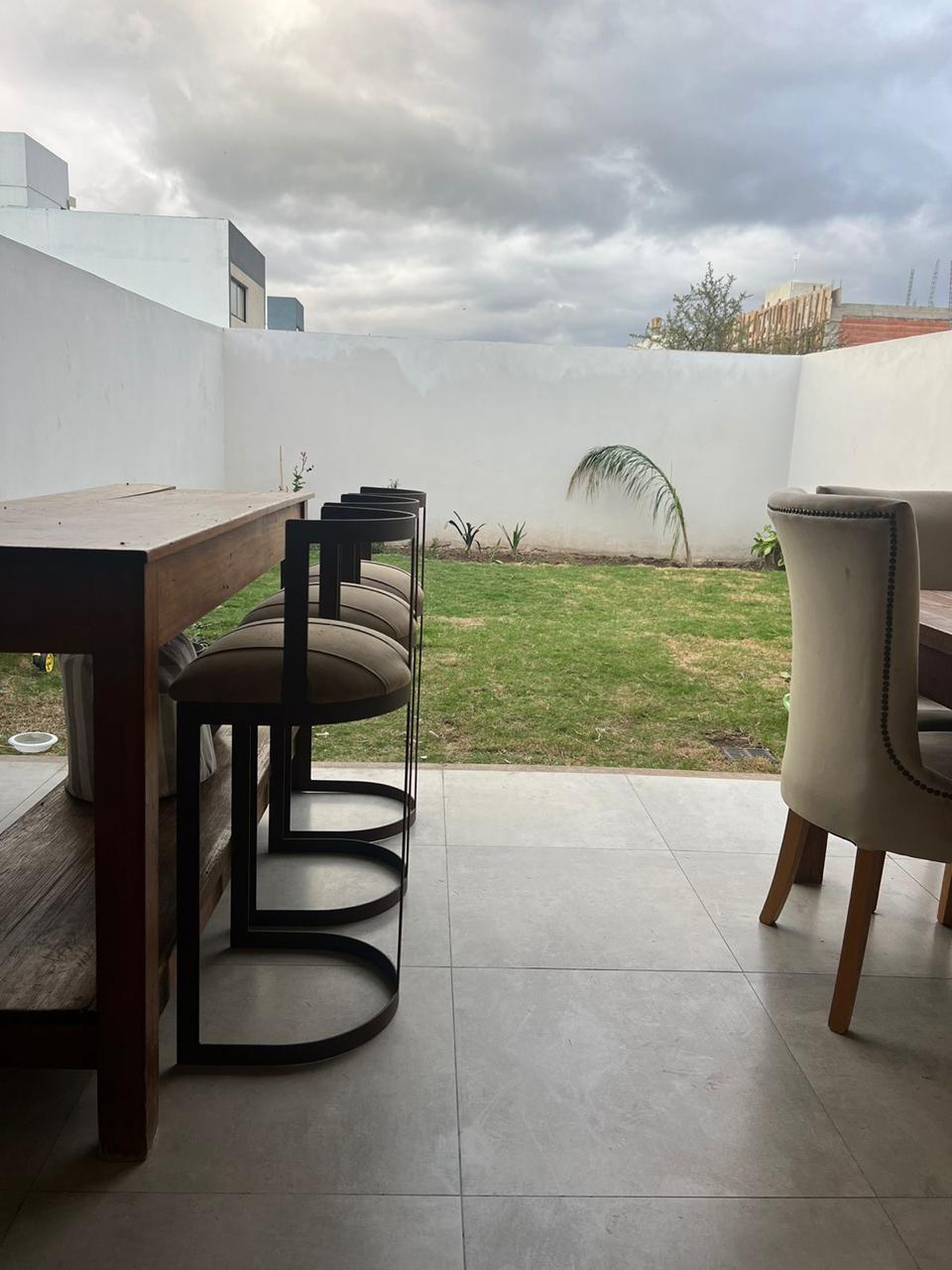 DÚPLEX SOLARES DE MANANTIALES